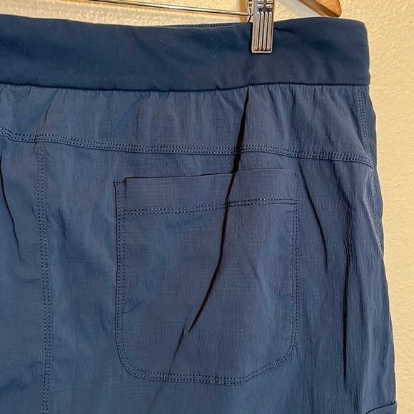 Athleta Navy Blue Cargo Skirt Size 16T - Picture 9 of 15